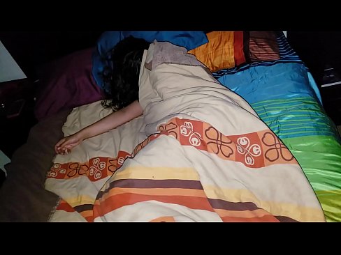 ❤️ Посинак грди своју младу маћеху док она спава. Порно ат порн sr.pornpk.ru ❌